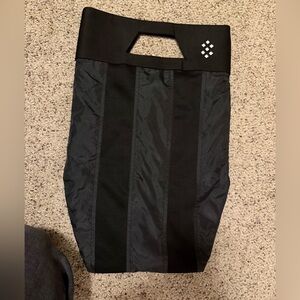 Aērcase Cleat Bag by Salt, Size XL (up to size 15)